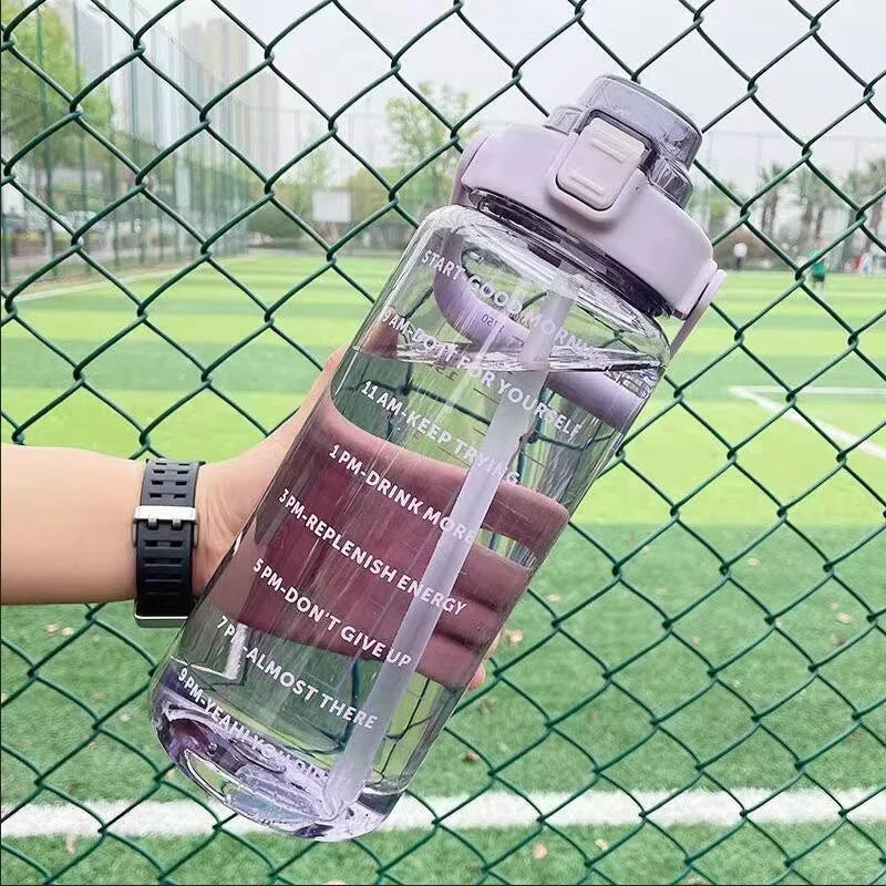 Borraccia da 2 litri con indicatore orario e cannuccia - per sport e fitness